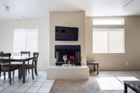 Comfortable and Bright 3-Bedroom Home in Tucson